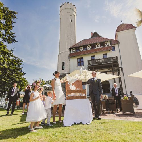 Hochzeit planen im Schloss Ranzow in Lohme auf Rügen im Norden von Deutschland