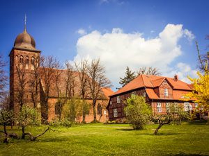 Jacob Kirche Gingst – kirchlich heiraten auf Rügen an der Ostsee | Hochzeitsportal Rügen
